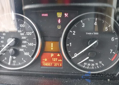 2013 BMW X1 xDrive28I z USA, uszkodzony, nr VIN WBAVL1C58DVR86362